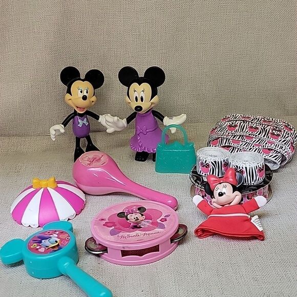 Disney Minnie Mouse Dress up dolls, instruments, finger puppet, ribbon - Picture 1 of 9